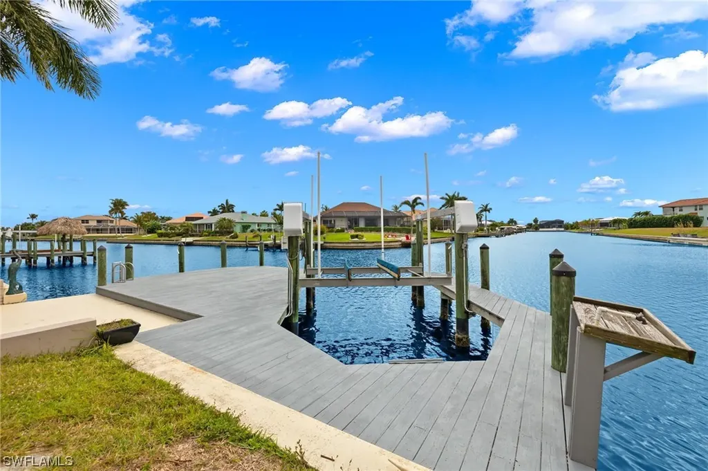 2910 SW 40th Street Cape Coral FL 33914