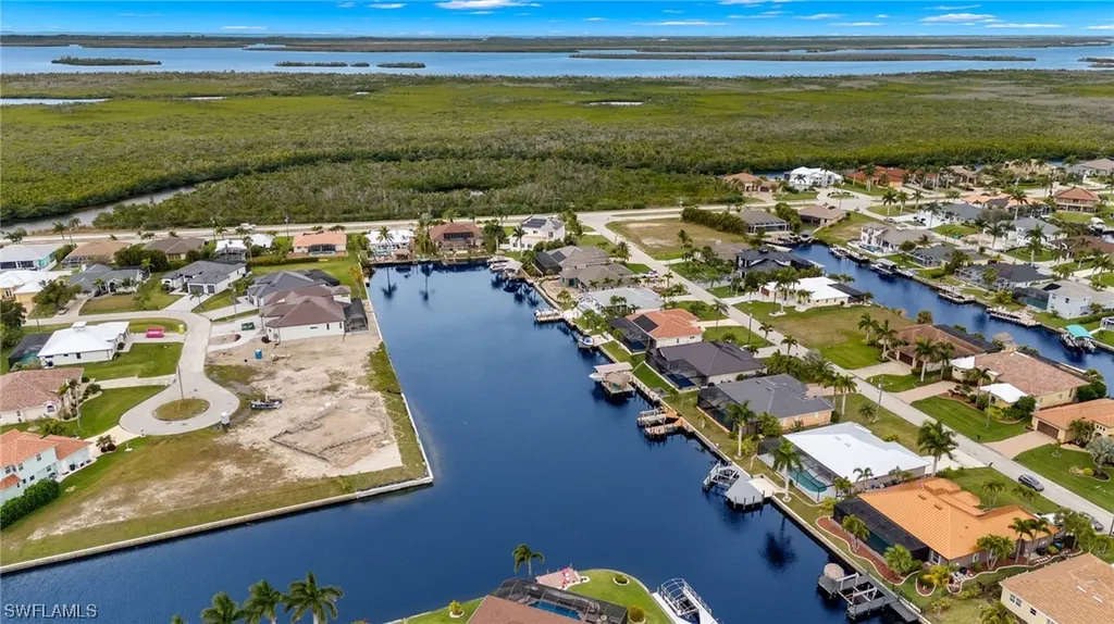 2910 SW 40th Street Cape Coral FL 33914