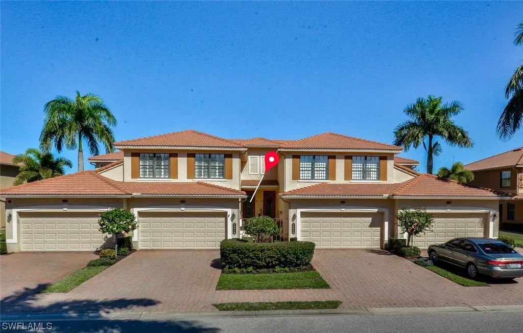 Naples FL, 10610 Smokehouse Bay Drive, Unit 201