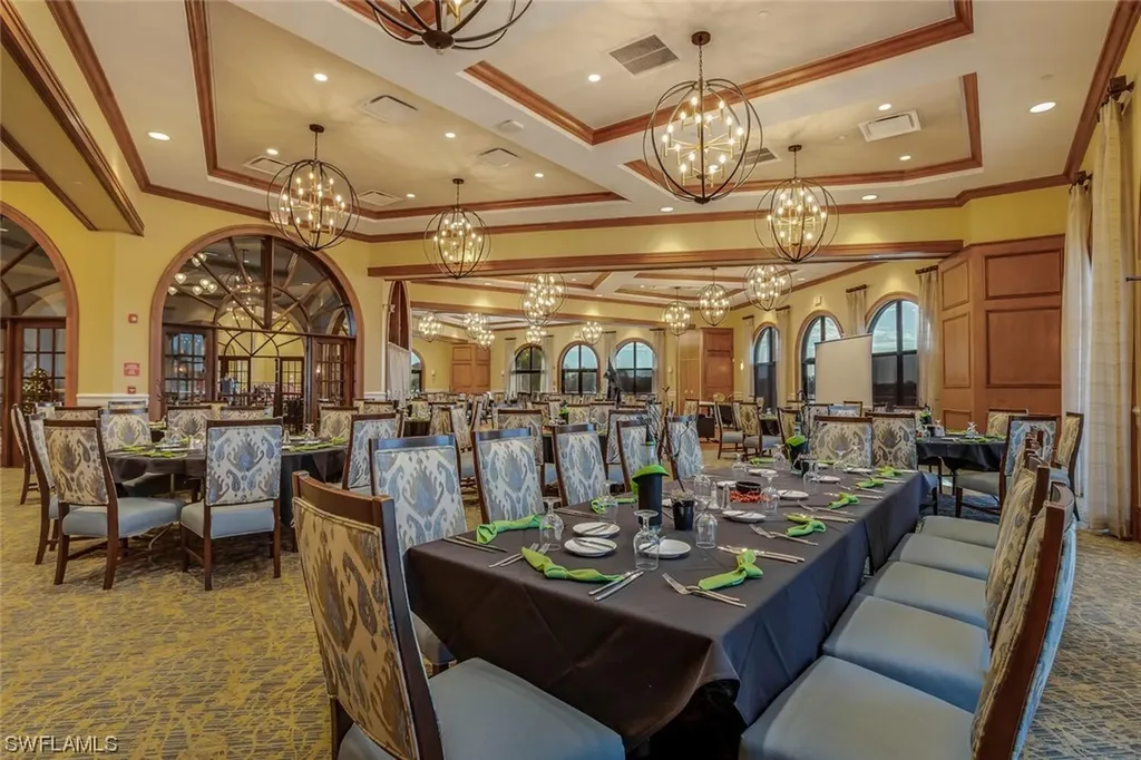 10610 Smokehouse Bay Drive Naples FL 34120