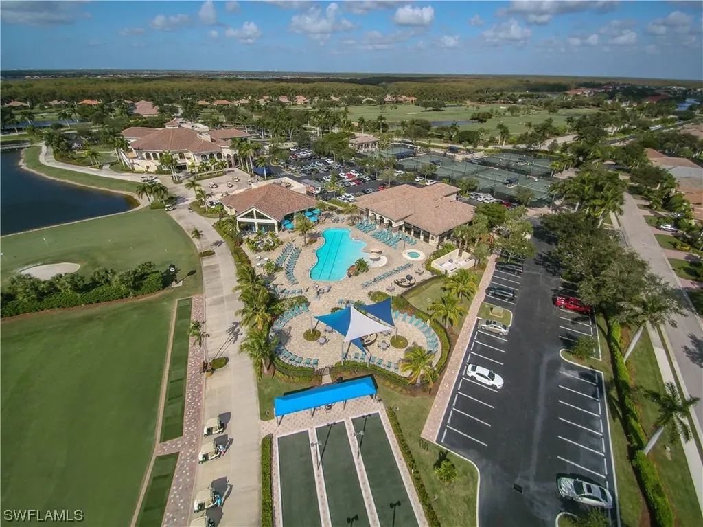 10610 Smokehouse Bay Drive Naples FL 34120