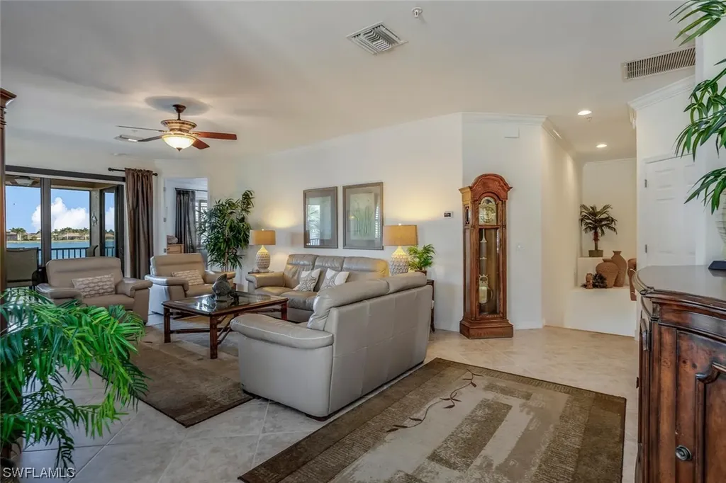 10610 Smokehouse Bay Drive Naples FL 34120