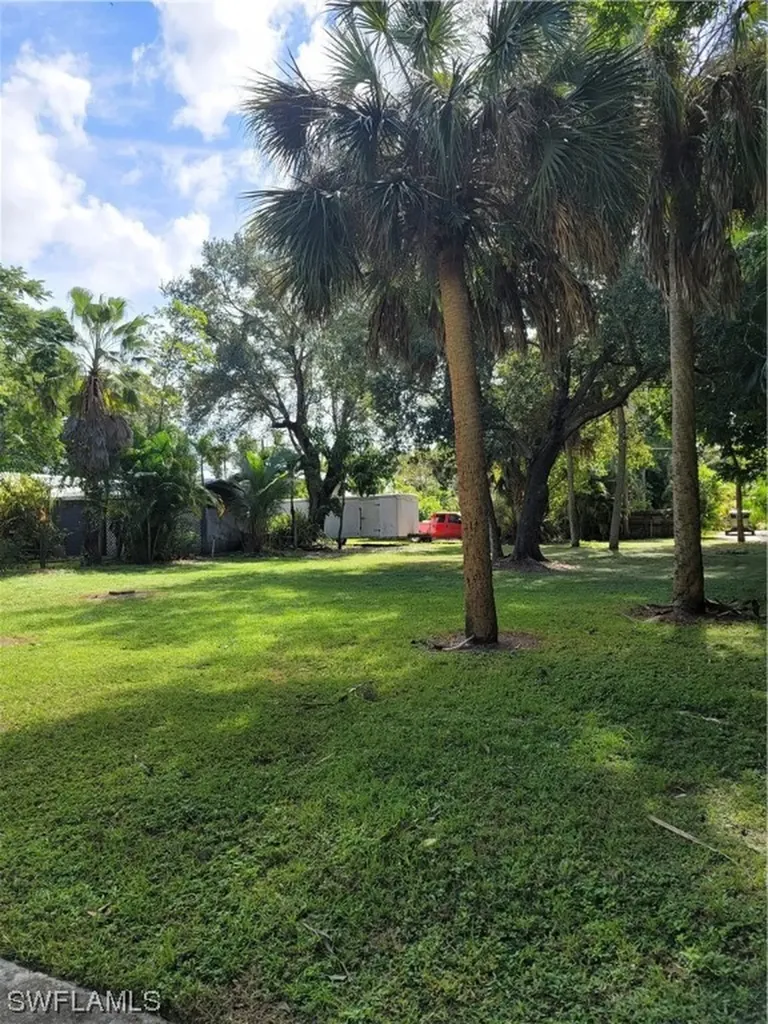 2754 Providence Street Fort Myers FL 33916