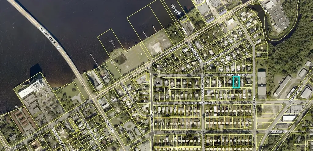 2754 Providence Street Fort Myers FL 33916