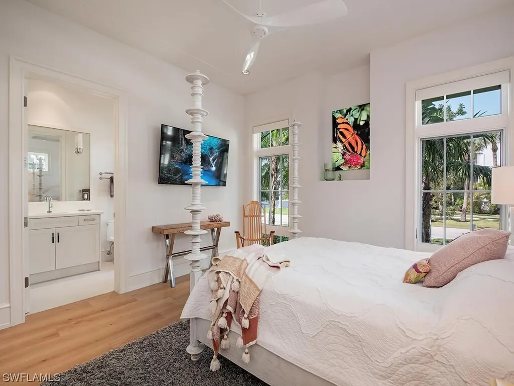 972 9th Avenue S Naples FL 34102