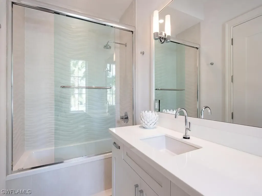 972 9th Avenue S Naples FL 34102