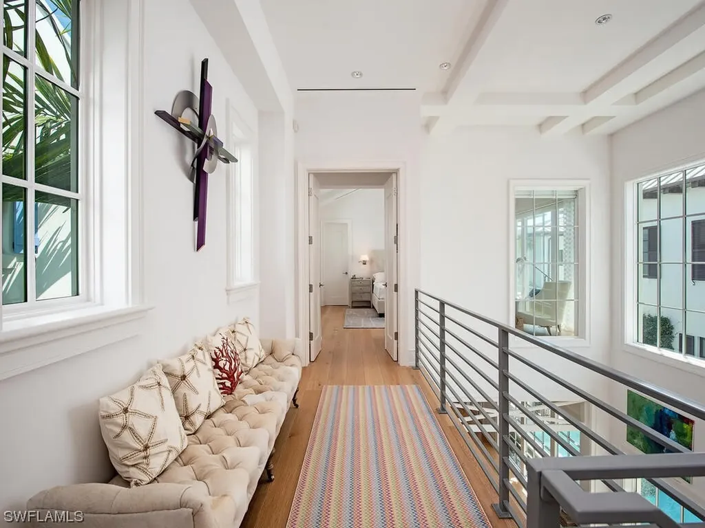 972 9th Avenue S Naples FL 34102