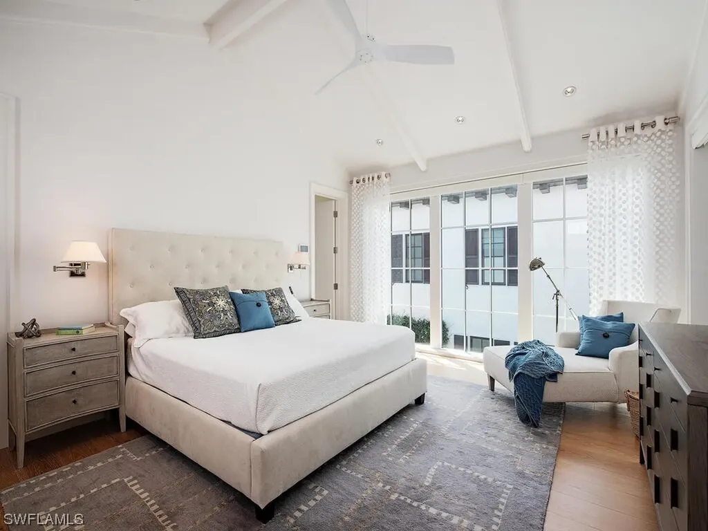 972 9th Avenue S Naples FL 34102