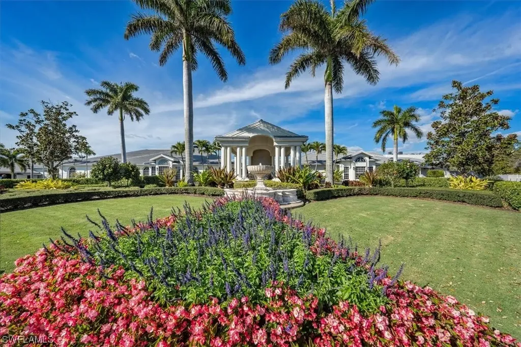 1001 Eastham Way Naples FL 34104