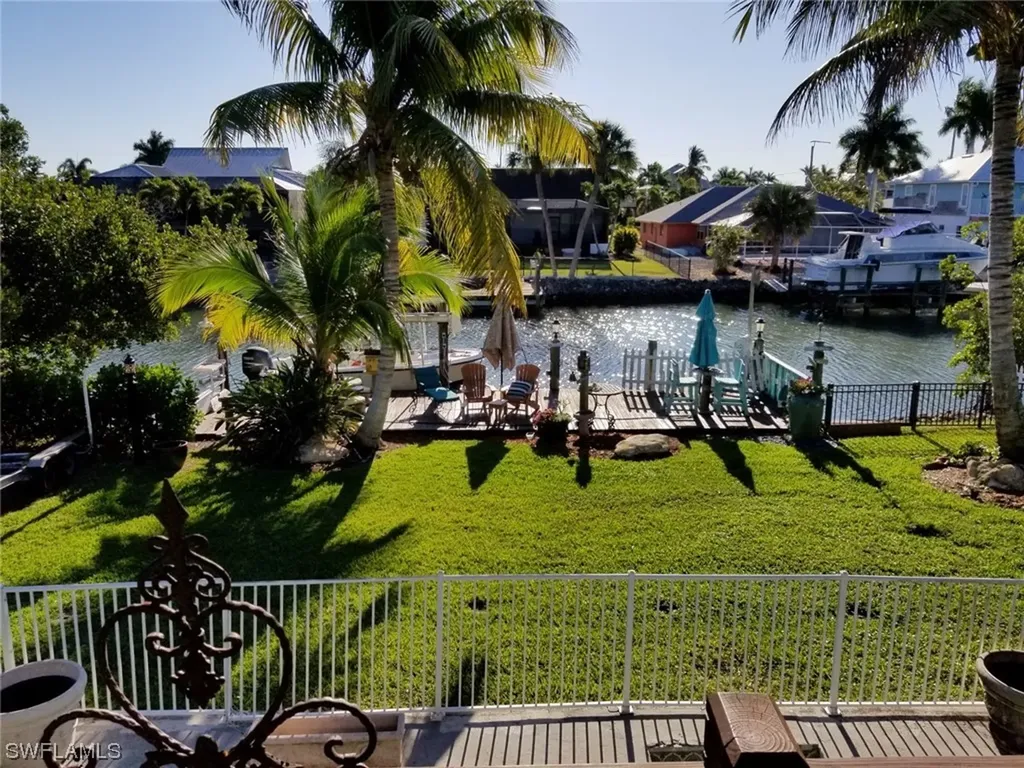 409 Luzon Avenue Naples FL 34113