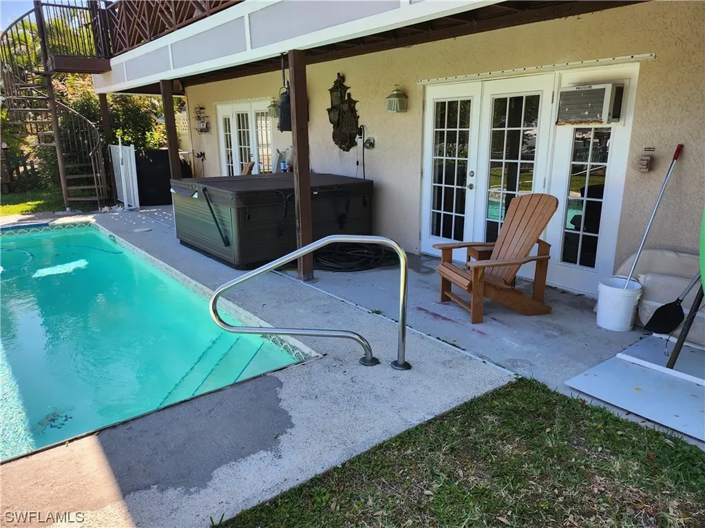 409 Luzon Avenue Naples FL 34113