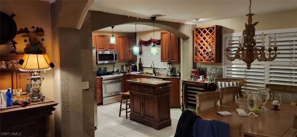 409 Luzon Avenue Naples FL 34113