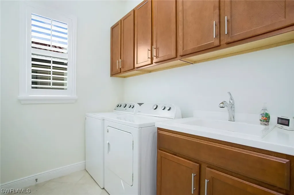 1598 Parnell Court Naples FL 34113