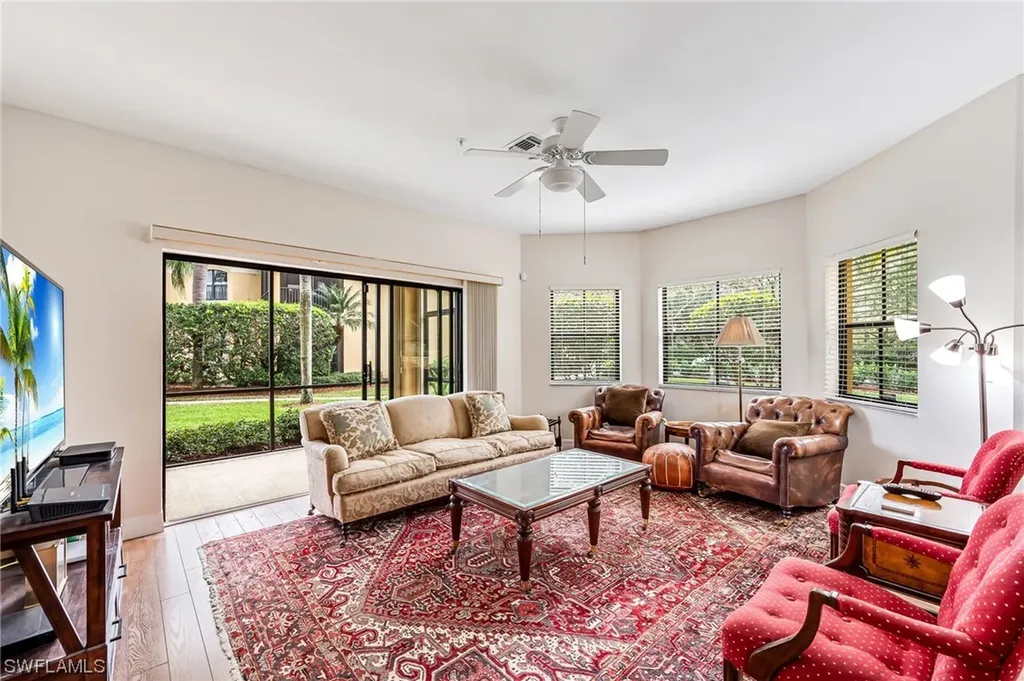 195 Vintage Circle Naples FL 34119