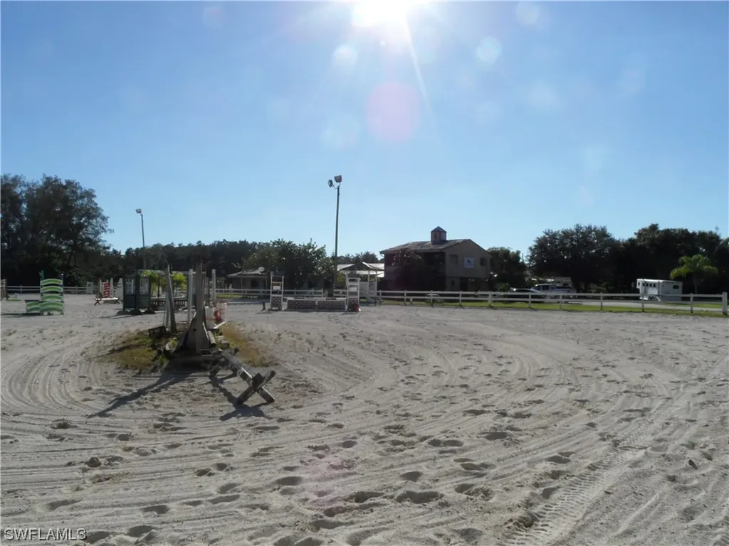 7200 Carousel Lane Fort Myers FL 33966