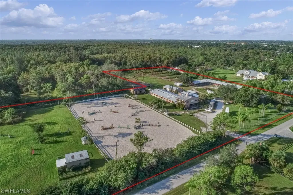 7200 Carousel Lane Fort Myers FL 33966