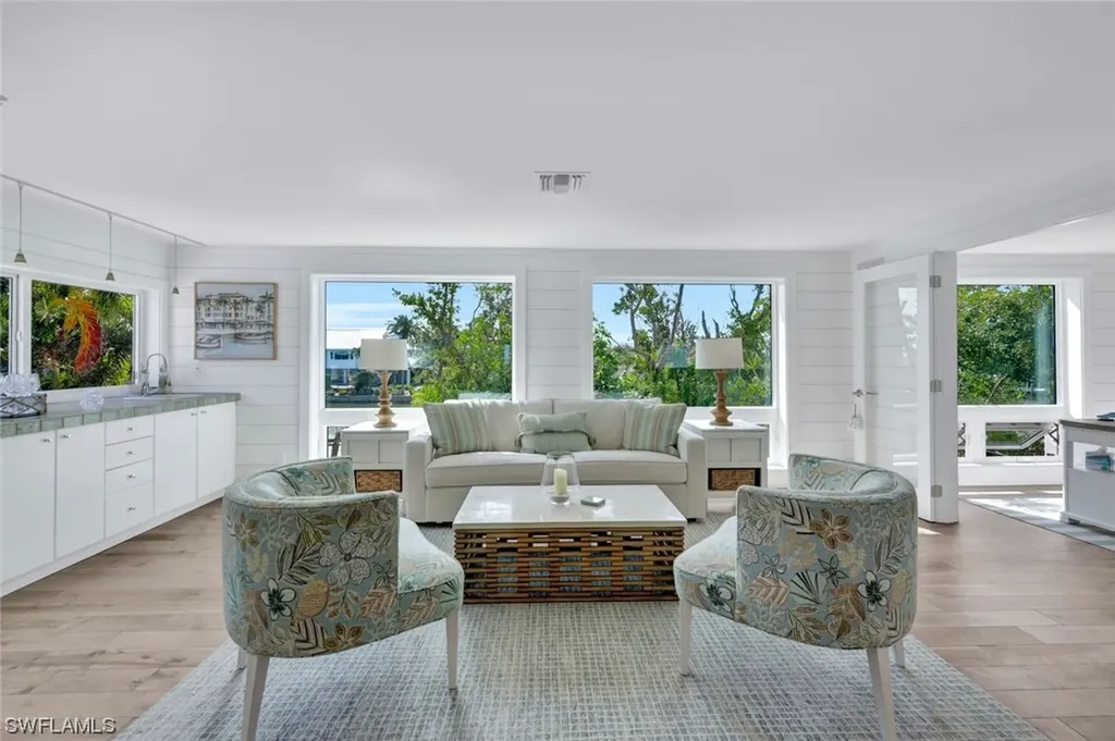 1283 Isabel Drive Sanibel FL 33957