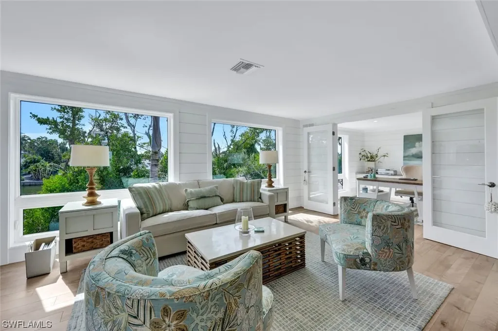 1283 Isabel Drive Sanibel FL 33957