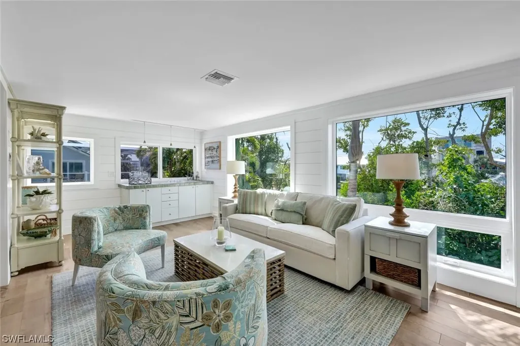 1283 Isabel Drive Sanibel FL 33957