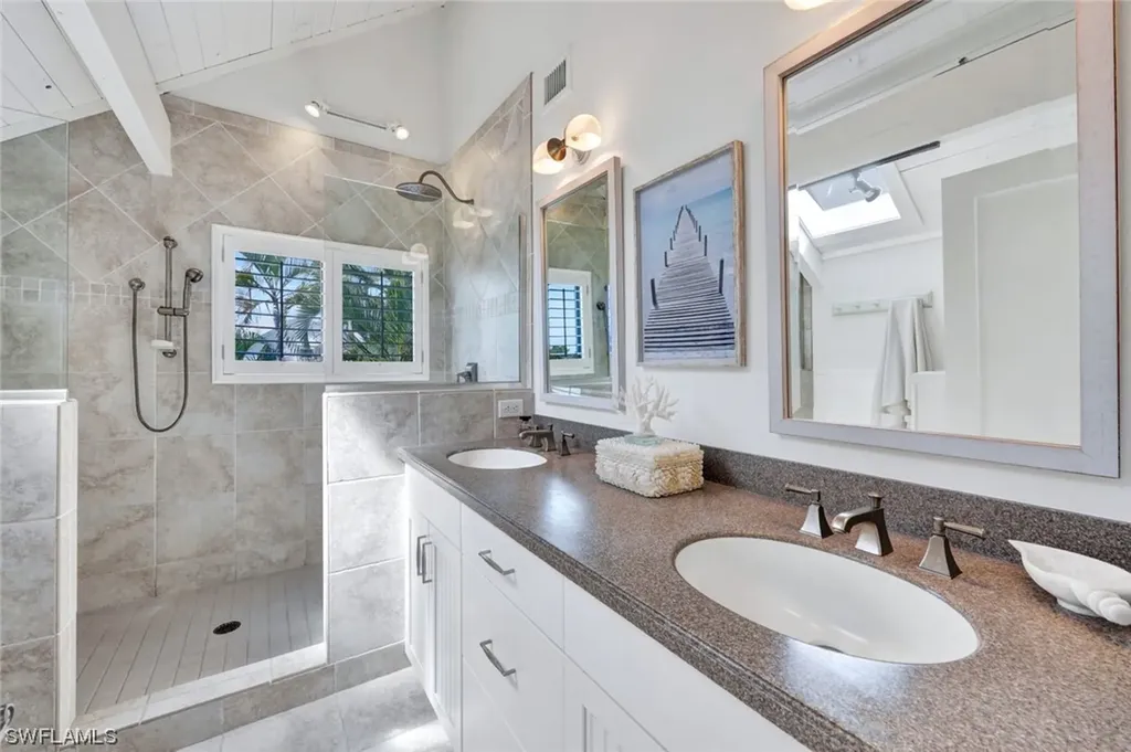 1283 Isabel Drive Sanibel FL 33957