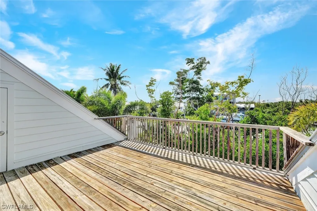 1283 Isabel Drive Sanibel FL 33957