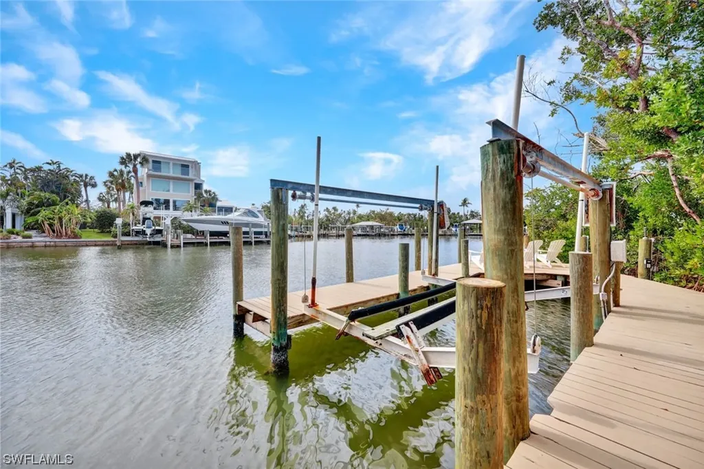 1283 Isabel Drive Sanibel FL 33957