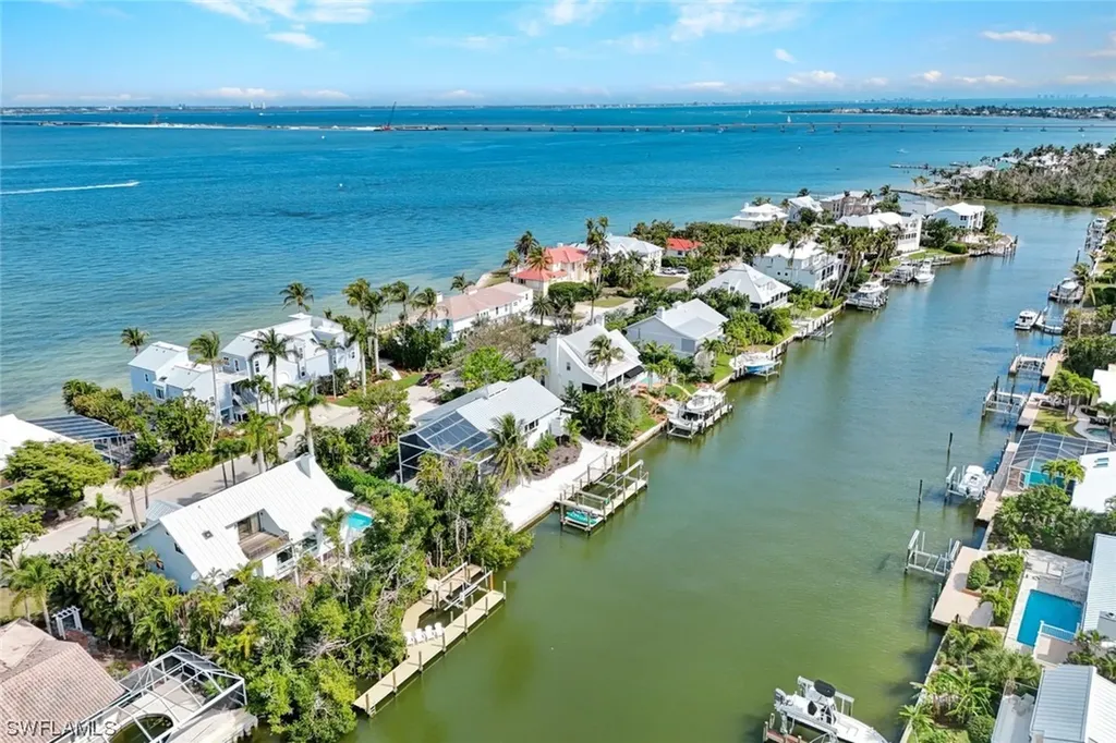 1283 Isabel Drive Sanibel FL 33957