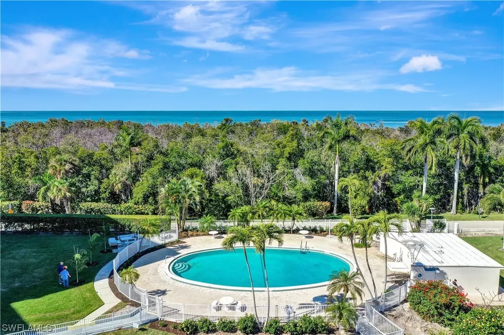 1 Bluebill Avenue Naples FL 34108