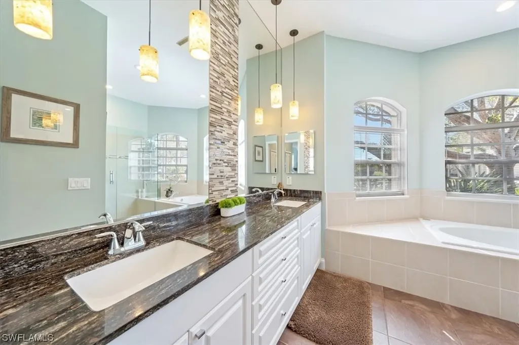 2121 Imperial Circle Naples FL 34110