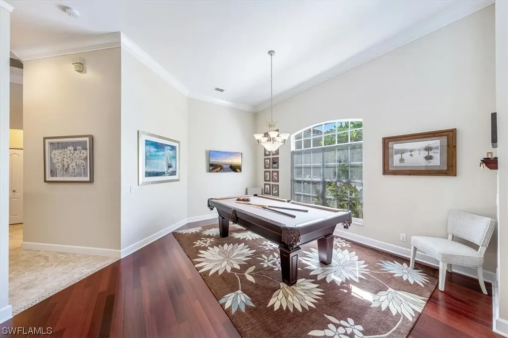 2121 Imperial Circle Naples FL 34110