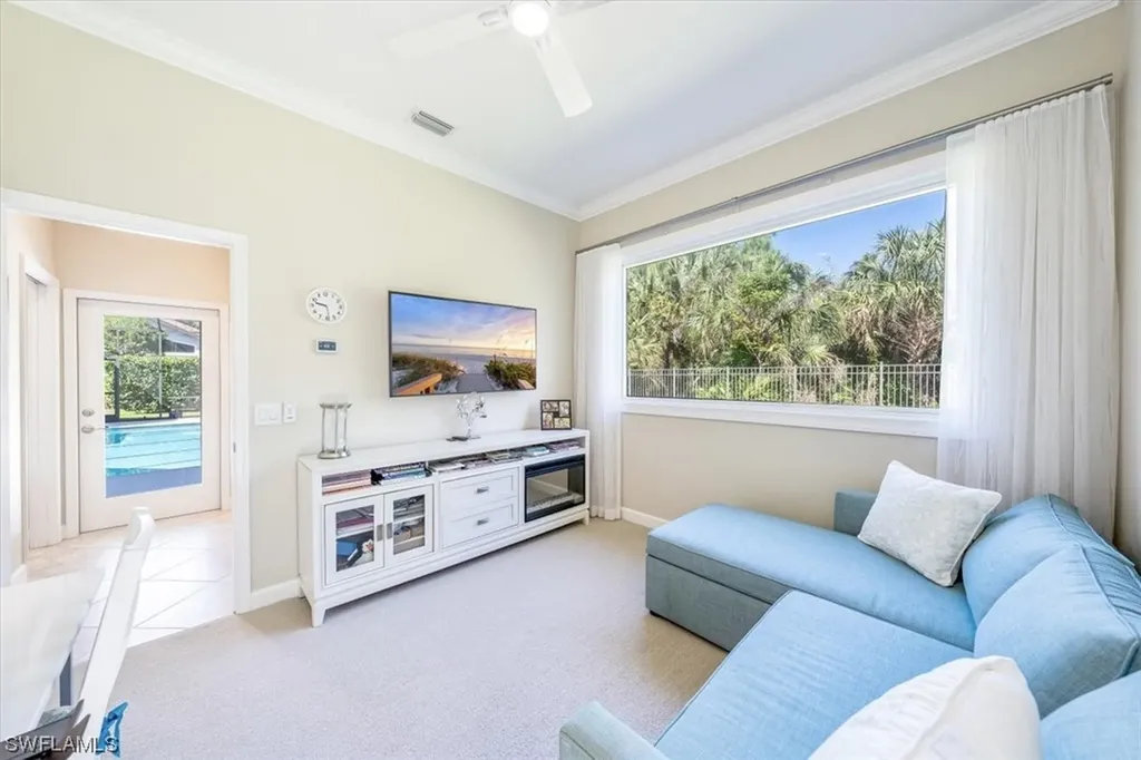 2121 Imperial Circle Naples FL 34110