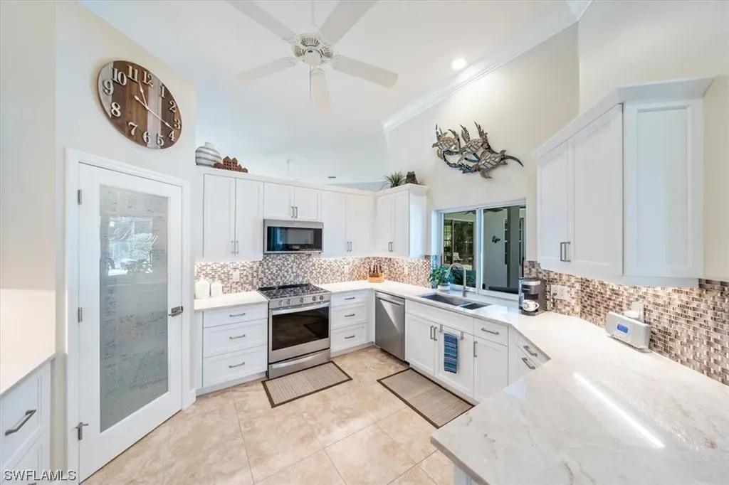 2121 Imperial Circle Naples FL 34110