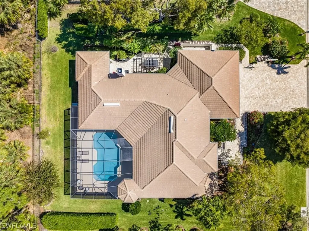 2121 Imperial Circle Naples FL 34110