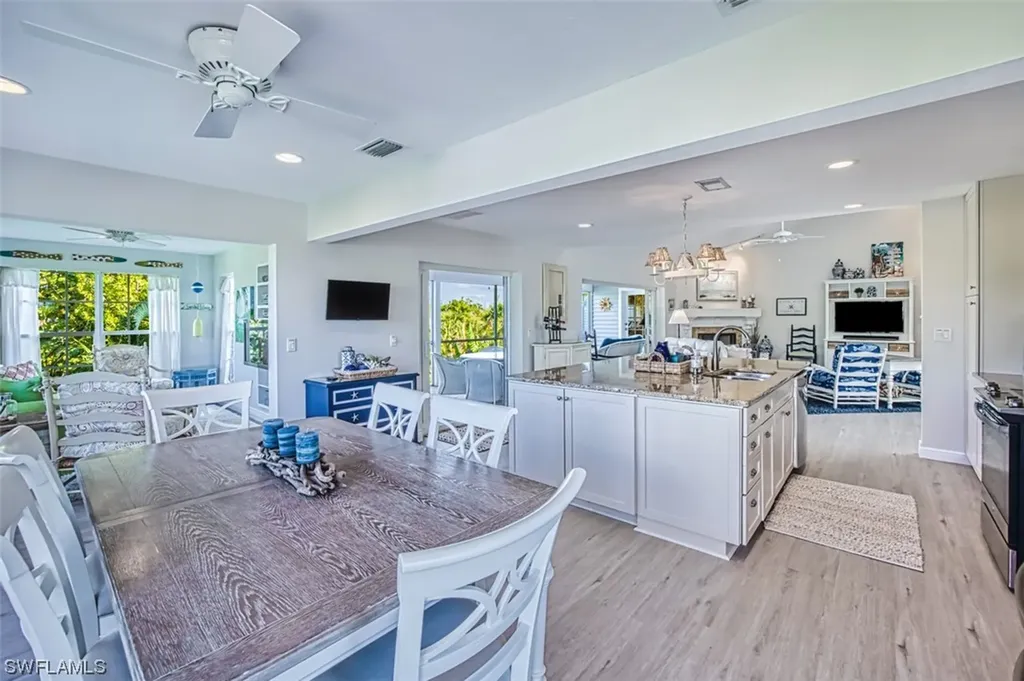 235 Daniel Drive Sanibel FL 33957