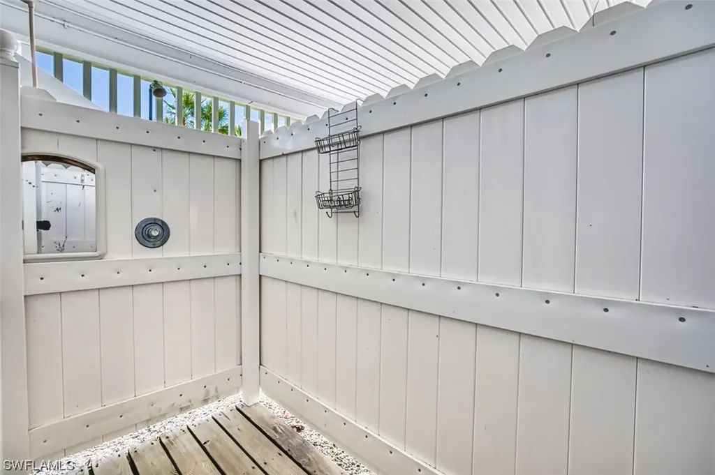 235 Daniel Drive Sanibel FL 33957