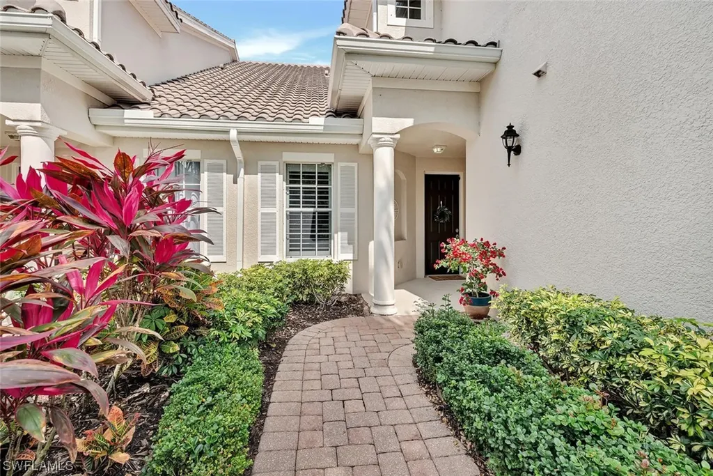 12850 Carrington Circle Naples FL 34105