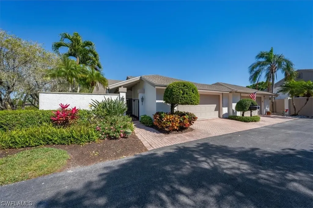 13272 Wedgefield Drive Naples FL 34110