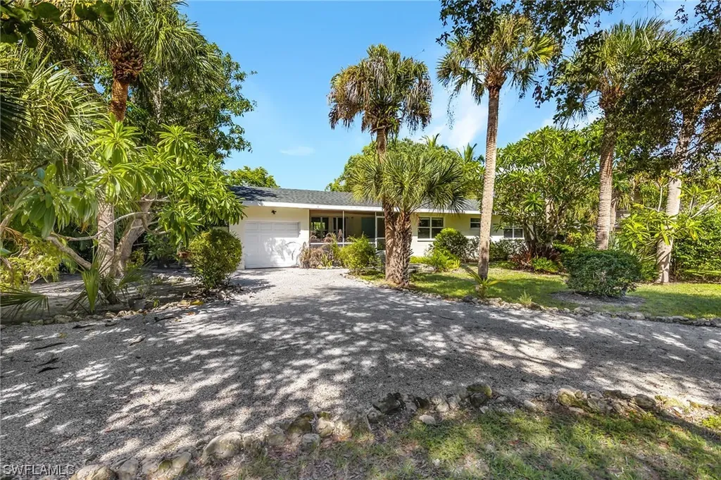 3902 Coquina Drive Sanibel FL 33957