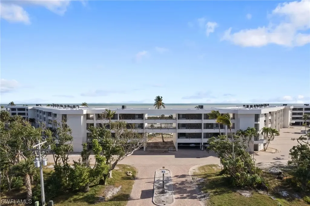 Sanibel FL, 1605 Middle Gulf Drive, Unit 208