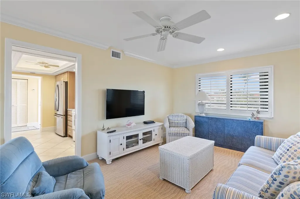 1605 Middle Gulf Drive Sanibel FL 33957