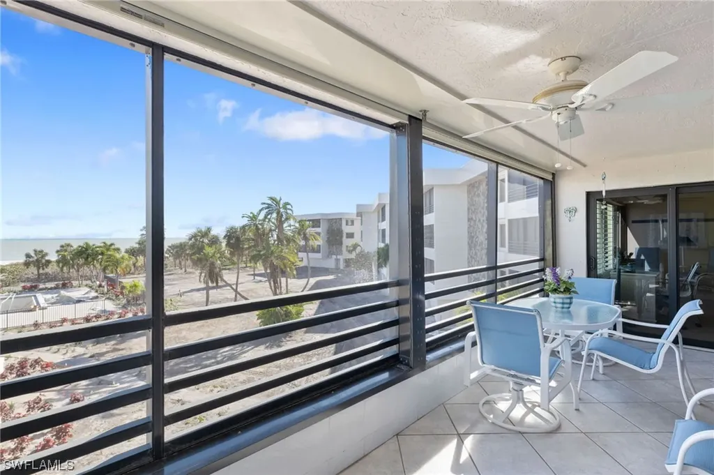 1605 Middle Gulf Drive Sanibel FL 33957