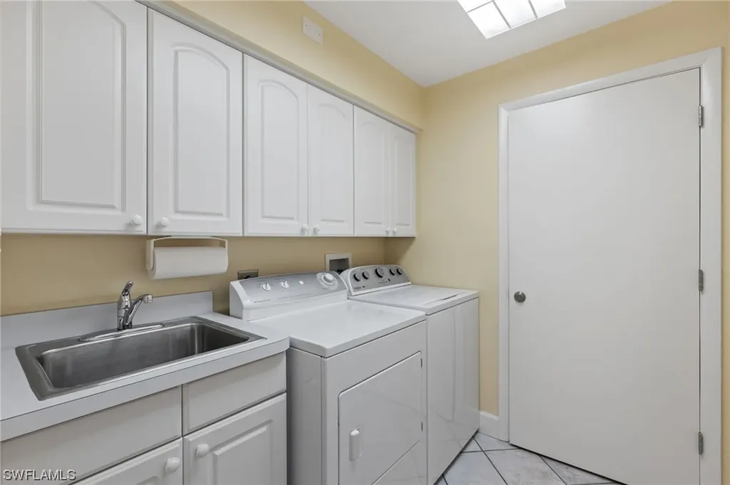 1605 Middle Gulf Drive Sanibel FL 33957