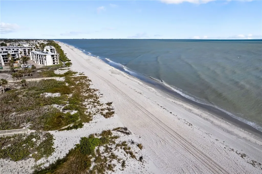 1605 Middle Gulf Drive Sanibel FL 33957