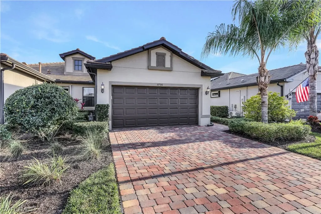 7790 Jacaranda Lane Naples FL 34114