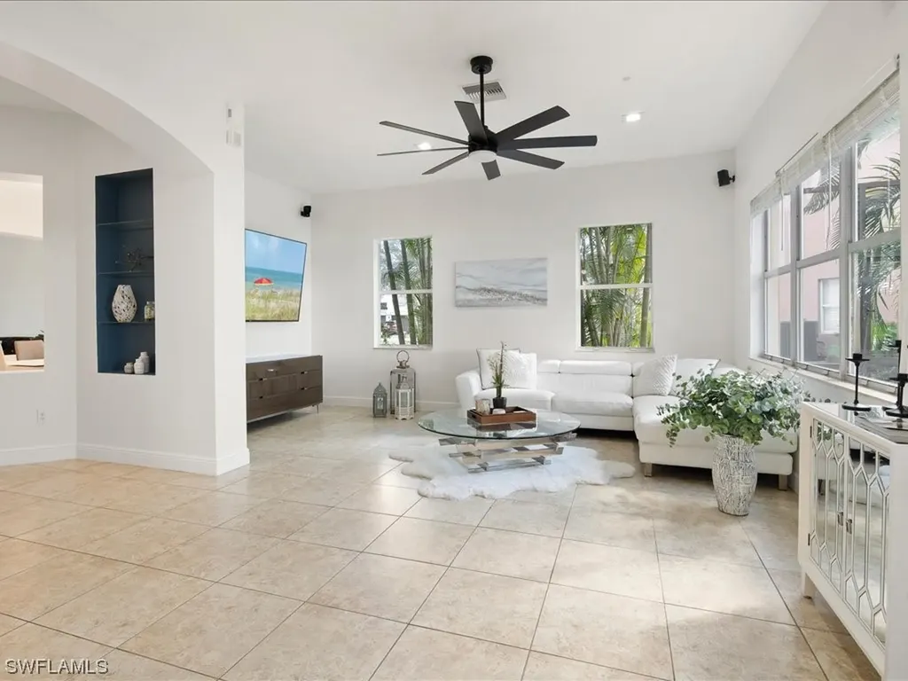 1991 Jacklin Court Naples FL 34120