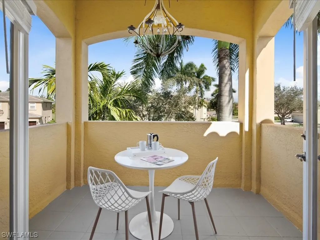 1991 Jacklin Court Naples FL 34120