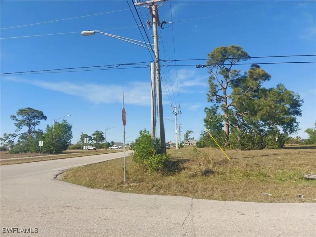 1527 NW 15th Terrace Cape Coral FL 33993