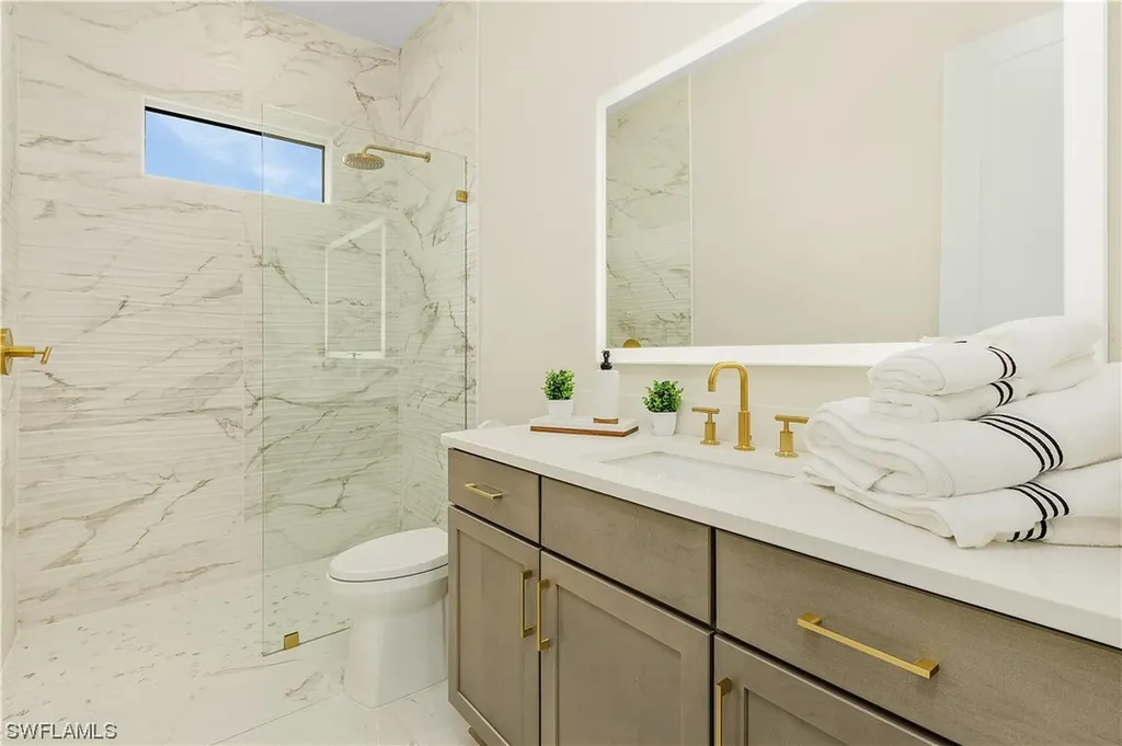 2527 Gleason Parkway Cape Coral FL 33914
