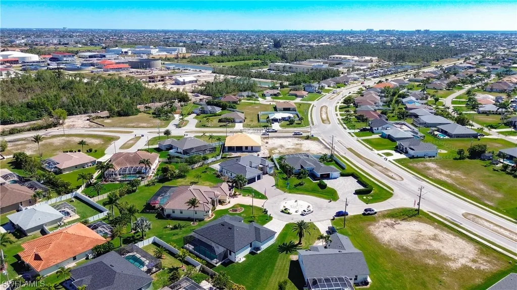 2527 Gleason Parkway Cape Coral FL 33914