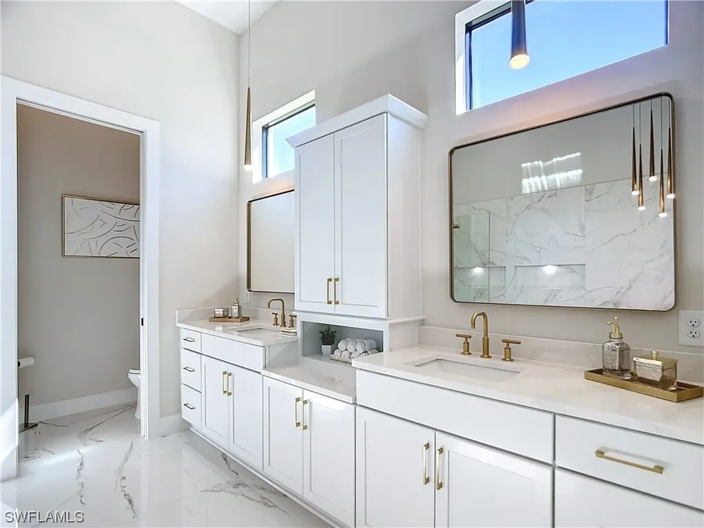 2527 Gleason Parkway Cape Coral FL 33914